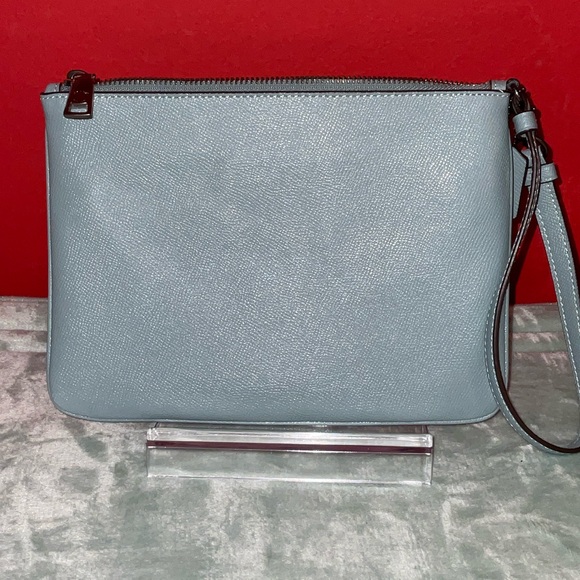 Coach green Leather Crossbody Wristlet with Silver Hardware NWOTS - Picture 3 of 10